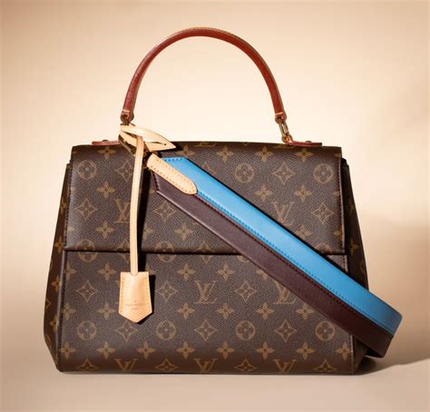 how much do louis vuitton bags cost to make|why is louis vuitton expensive.